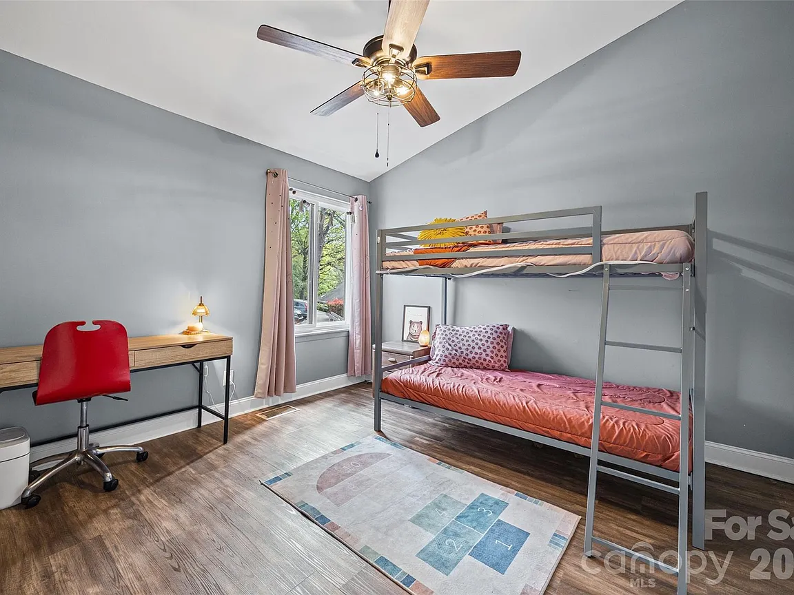 34 Old Post Rd, Lake Wylie, SC 29710